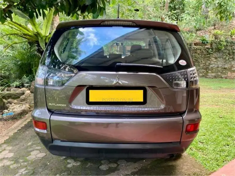 Mitsubishi Outlander 2012 SUV (Used)