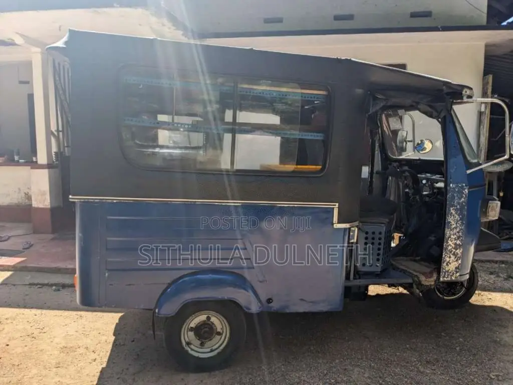 Piaggio PACE-455-DS 2012 Three Wheel (Used)