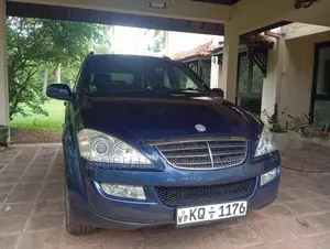 Micro Kyron 2011 SUV (Used)