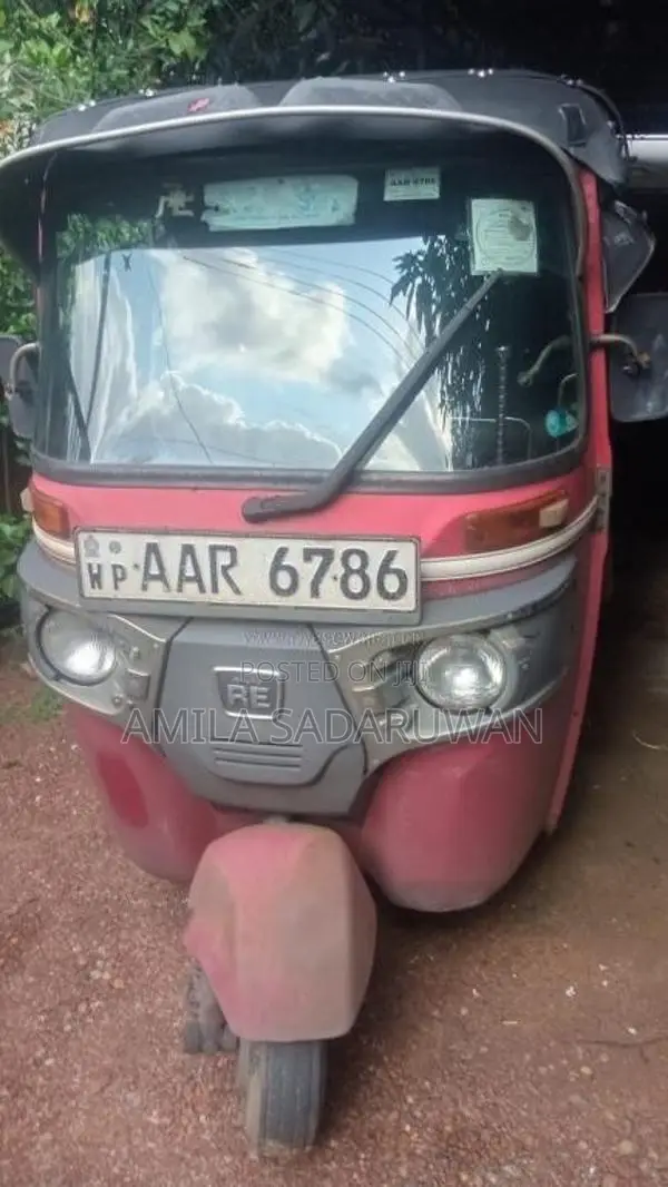 Bajaj Re 2014 Three Wheel (Used)
