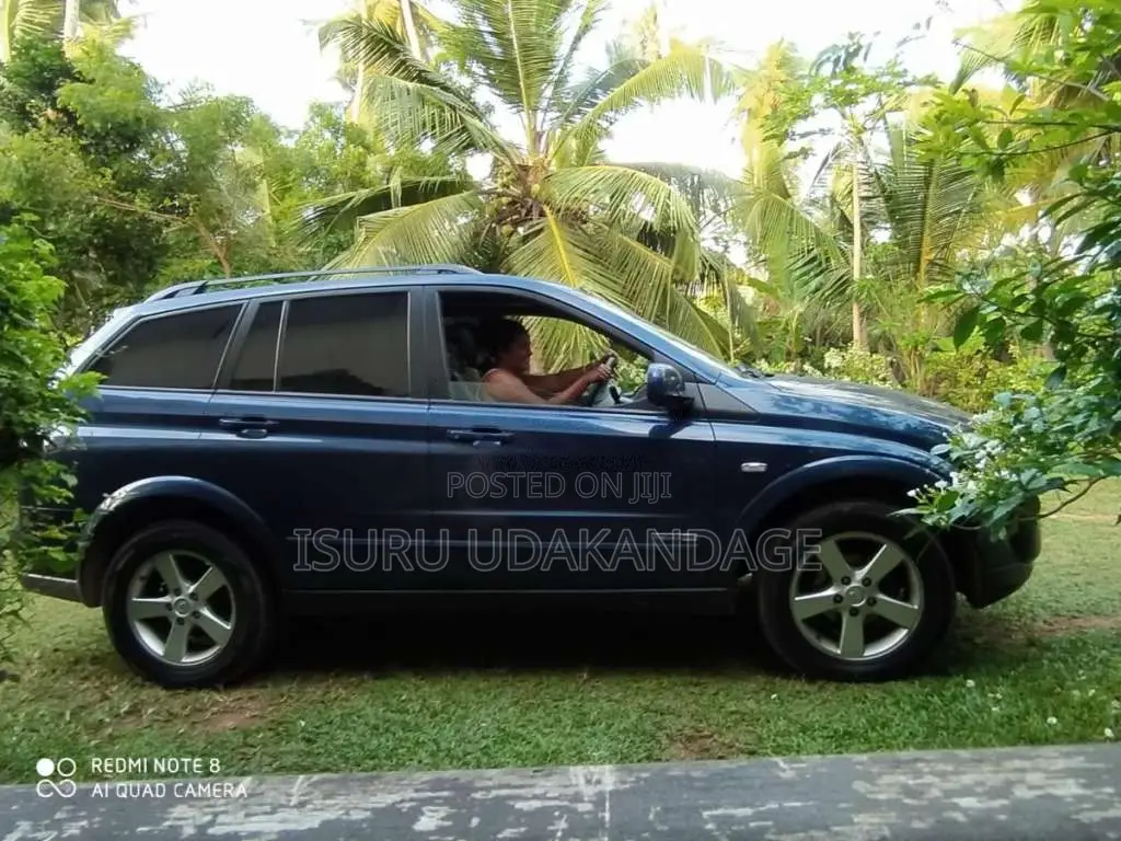 Micro Kyron 2011 SUV (Used)