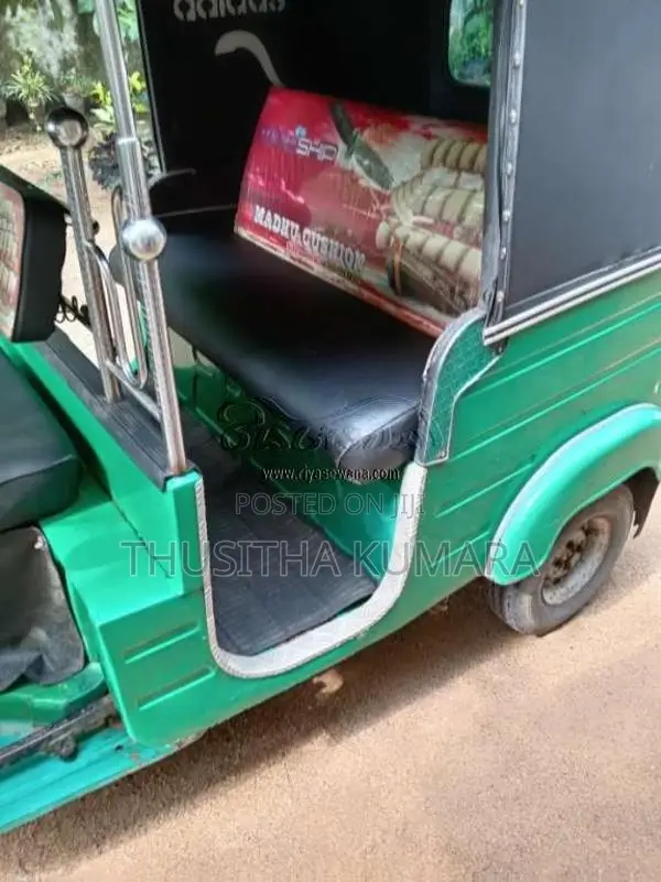 Bajaj RE 2010 Three Wheel (Used)