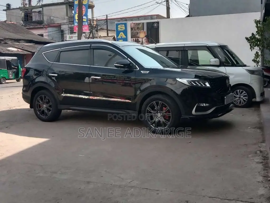 DFSK Glory I-Auto 2022 SUV (Used)