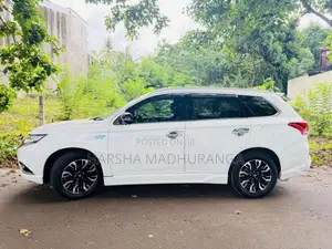 Mitsubishi Outlander 2015 SUV (Used)