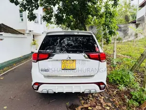 Mitsubishi Outlander 2015 SUV (Used)