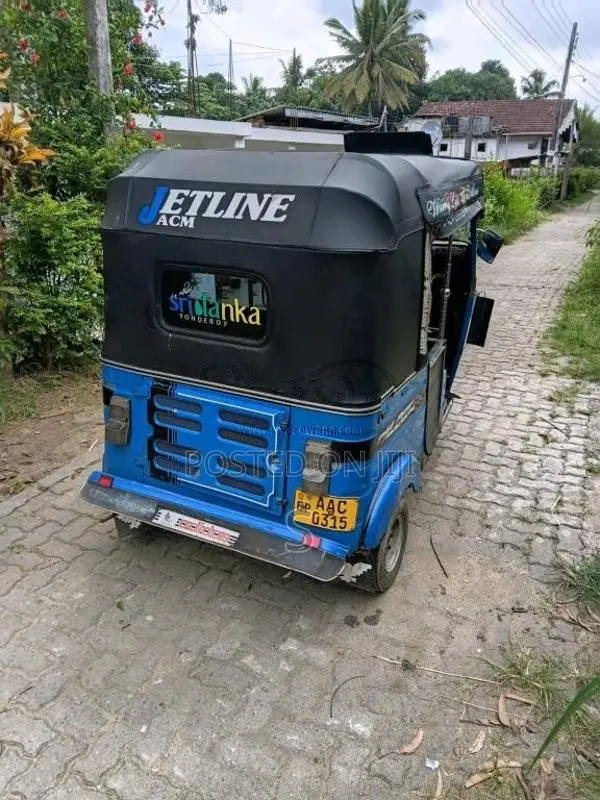 Bajaj RE 2013 Three Wheel (Used)