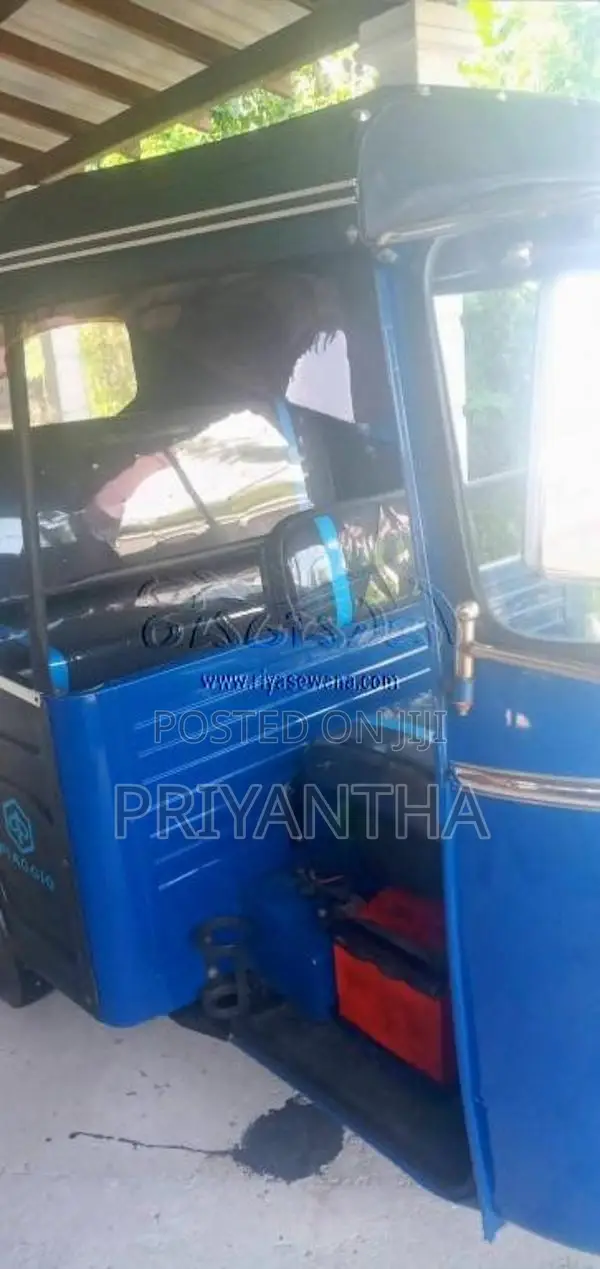 Piaggio Ape 2007 Three Wheel (Used)