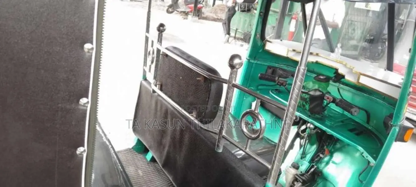 Bajaj RE 2003 Three Wheel (Used)