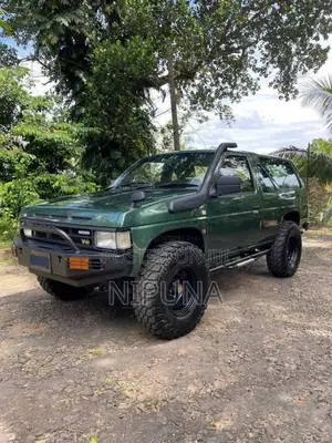 Nissan Pathfinder 1988 SUV (Used)