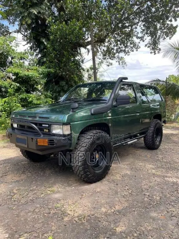 Nissan Pathfinder 1988 SUV (Used)