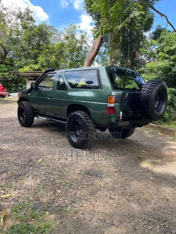 Nissan Pathfinder 1988 SUV (Used)