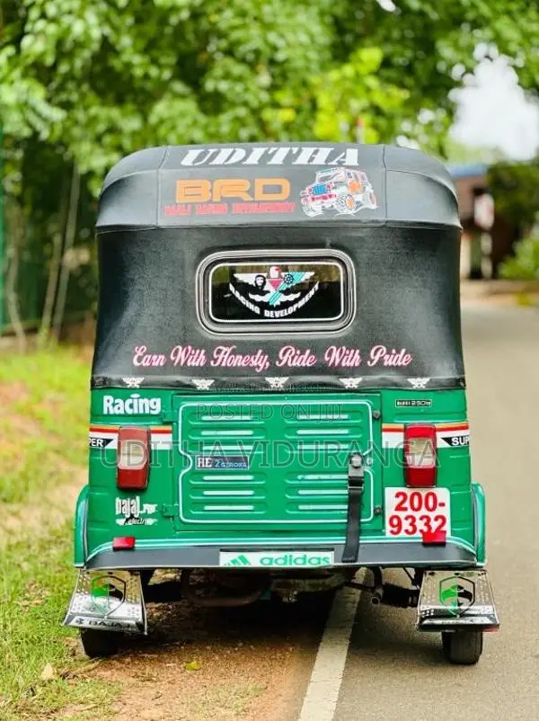 Bajaj RE 2 Stroke 1998 Three Wheel (Used)