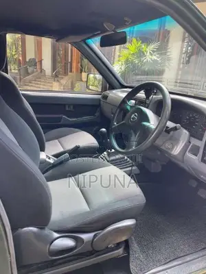 Nissan Pathfinder 1988 SUV (Used)