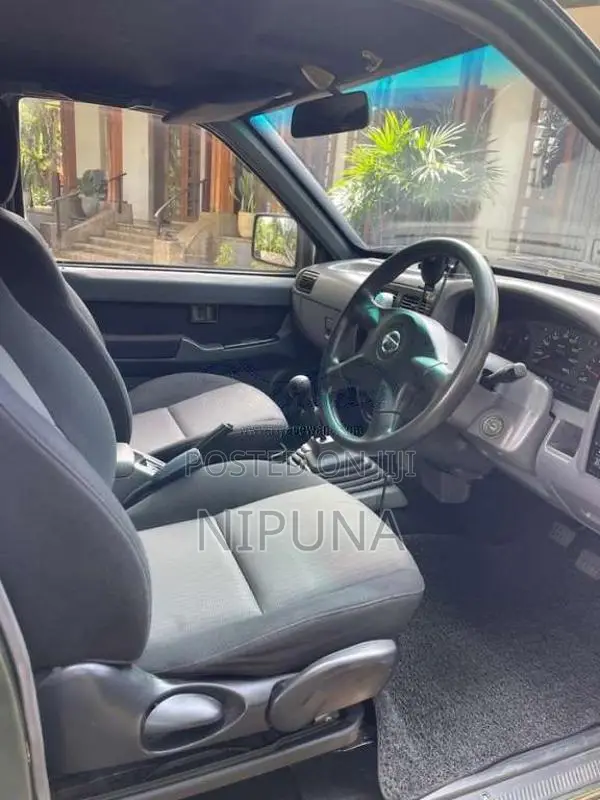Nissan Pathfinder 1988 SUV (Used)