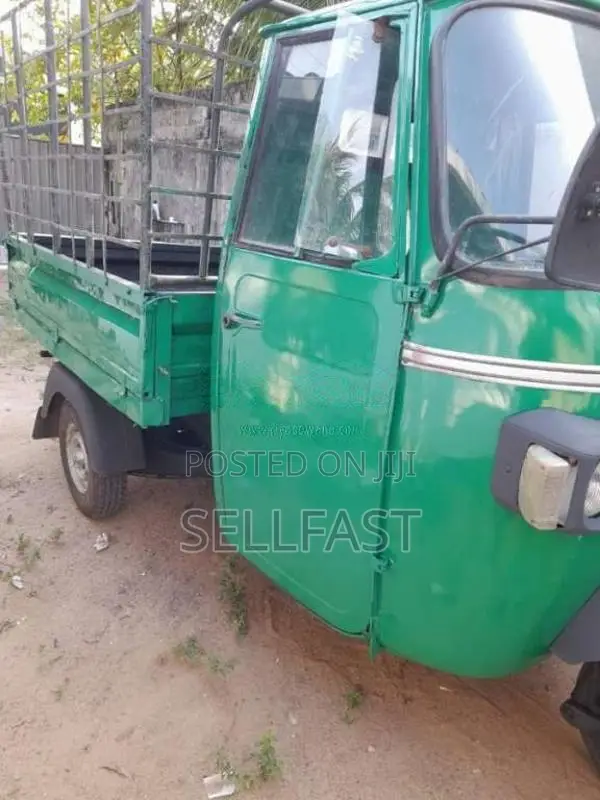 Piaggio Ape 2016 Three Wheel (Used)