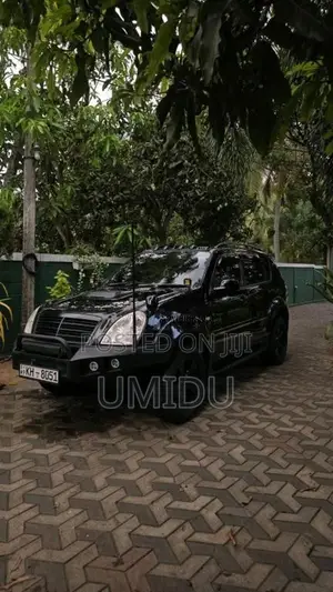 Micro Ssangyong Rexton 2009 SUV (Used)