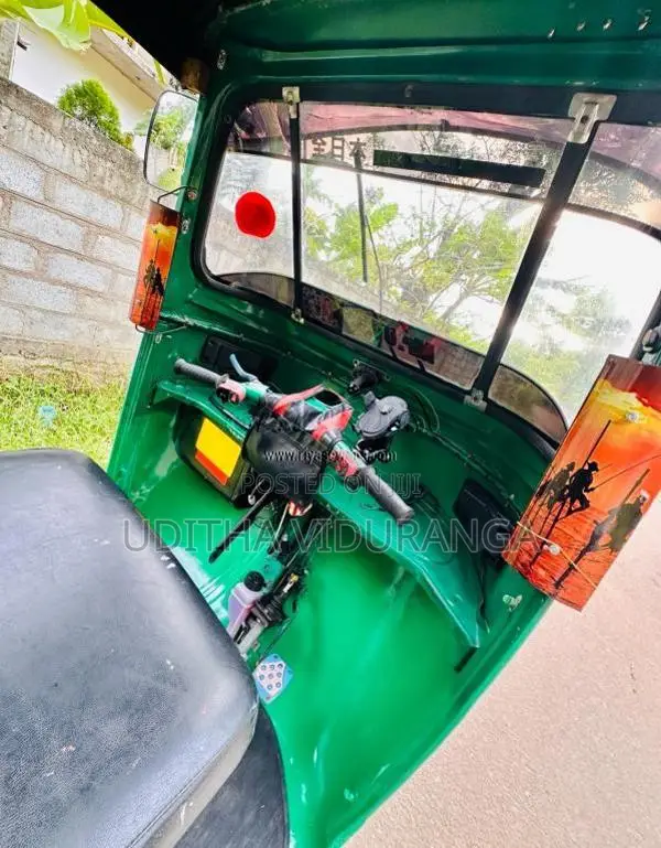 Bajaj RE 2 Stroke 1998 Three Wheel (Used)