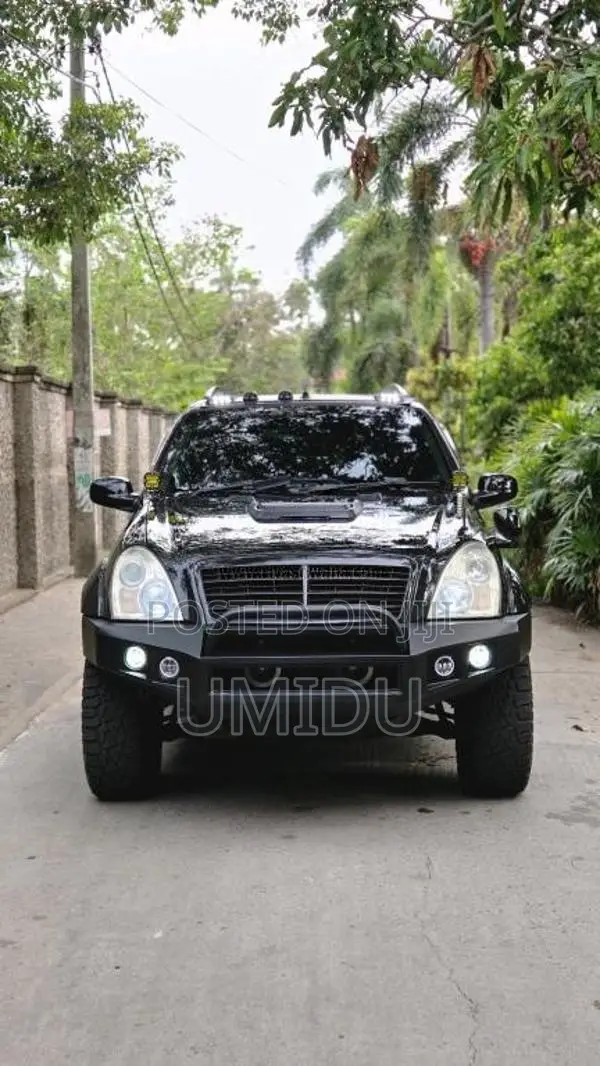 Micro Ssangyong Rexton 2009 SUV (Used)