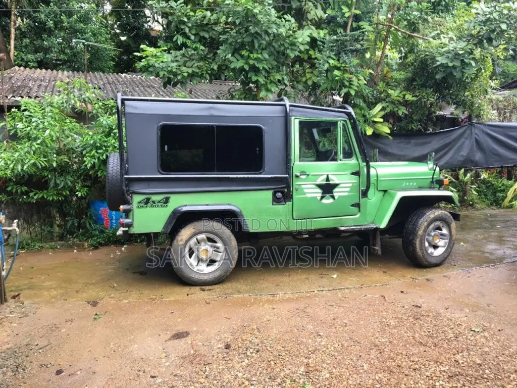 Mitsubishi 4DR5 1991 SUV (Used)