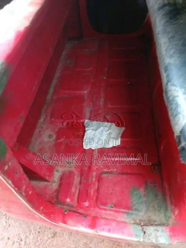 Bajaj RE 2005 Three Wheel (Used)