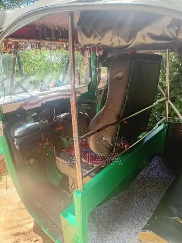 Bajaj RE 2010 Three Wheel (Used)