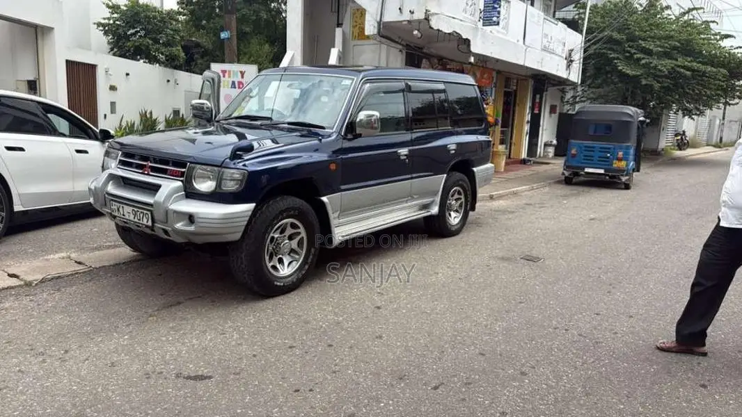 Mitsubishi Pajero 1998 SUV (Used)