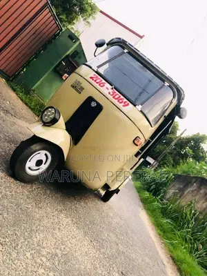 Bajaj RE 1999 Three Wheel (Used)