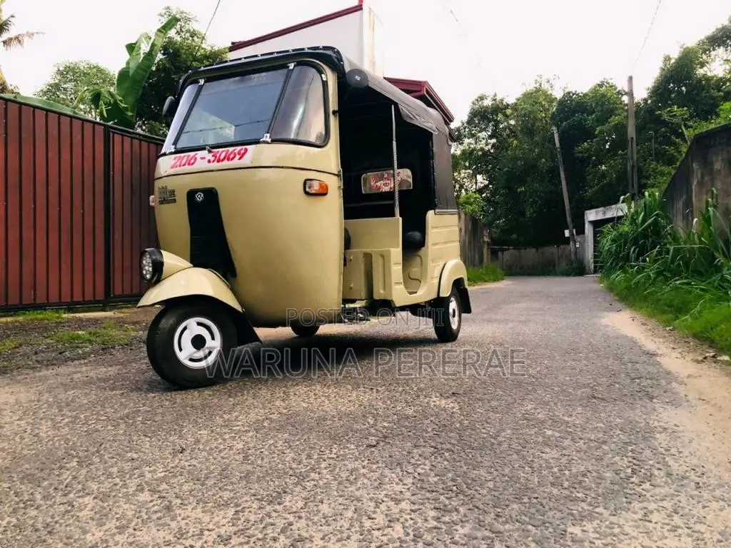 Bajaj RE 1999 Three Wheel (Used)