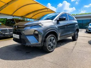 Tata Nexon 2025 SUV (Used)