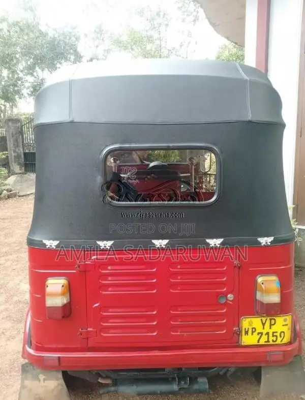 Bajaj Re 2011 Three Wheel (Used)