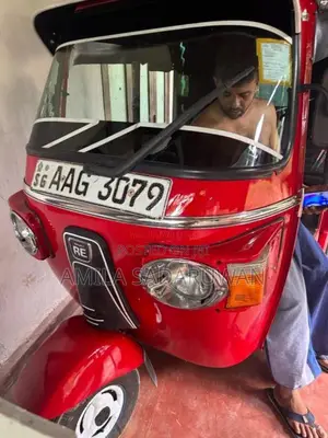 Bajaj Re 2013 Three Wheel (Used)