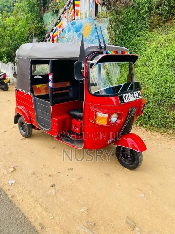 Bajaj Re 2011 Three Wheel (Used)