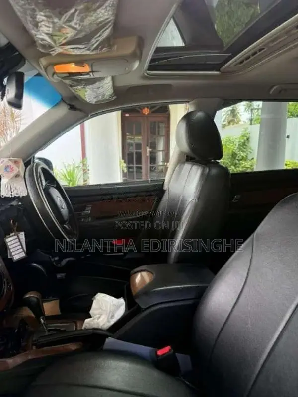 Micro Rexton 2016 SUV (Used)