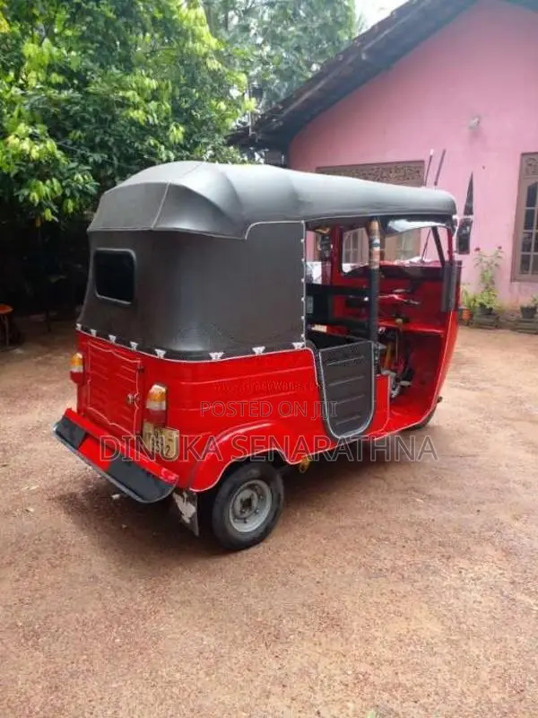 Bajaj 2 Stroke 2002 Three Wheel (Used)