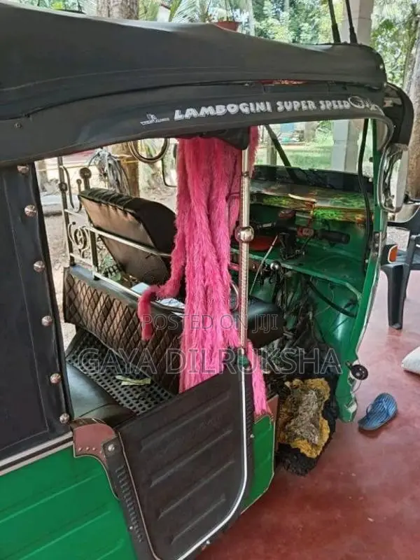 Bajaj RE 2000 Three Wheel (Used)