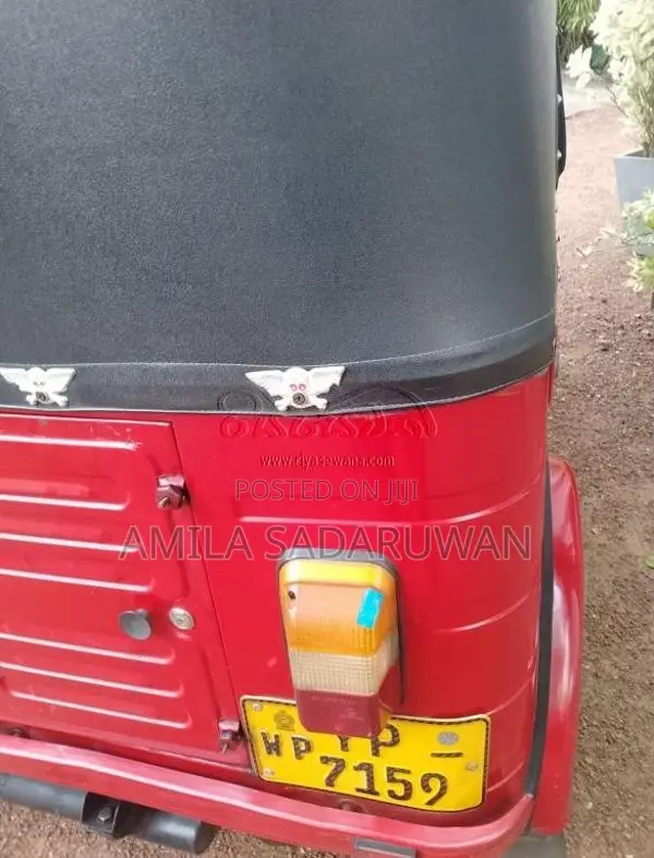 Bajaj Re 2011 Three Wheel (Used)
