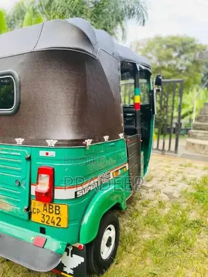 Bajaj Re 2015 Three Wheel (Used)