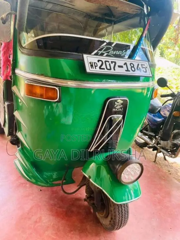 Bajaj RE 2000 Three Wheel (Used)