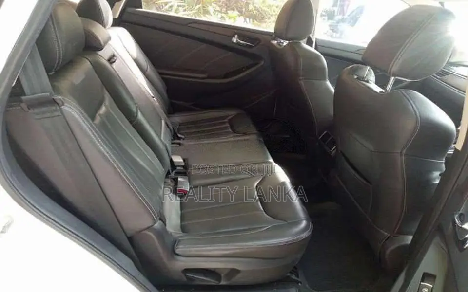 DFSK Glory 2021 SUV (Used)
