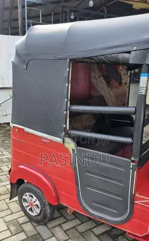 Bajaj RE 2017 Three Wheel (Used)