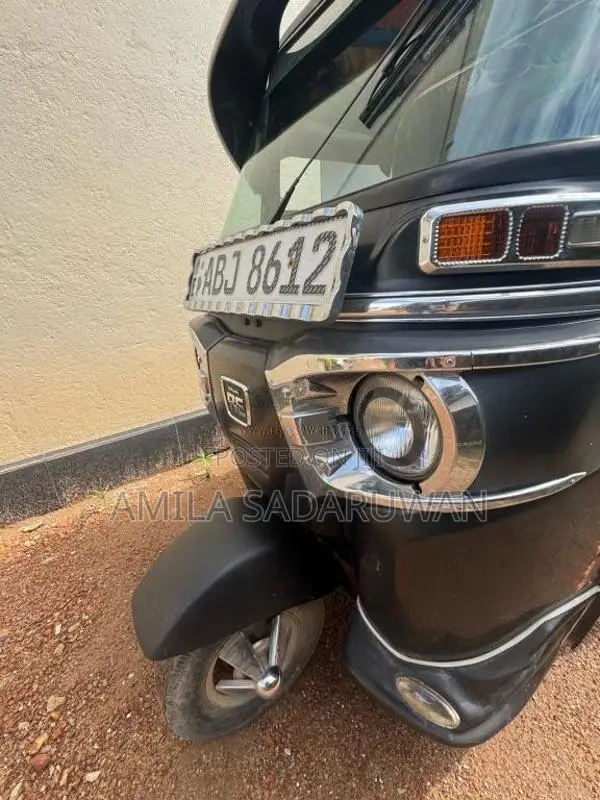Bajaj RE 2015 Three Wheel (Used)