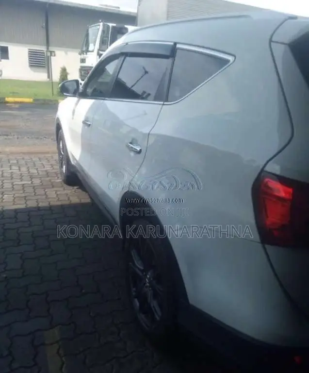 DFSK Glory I-Auto 2022 SUV (Used)