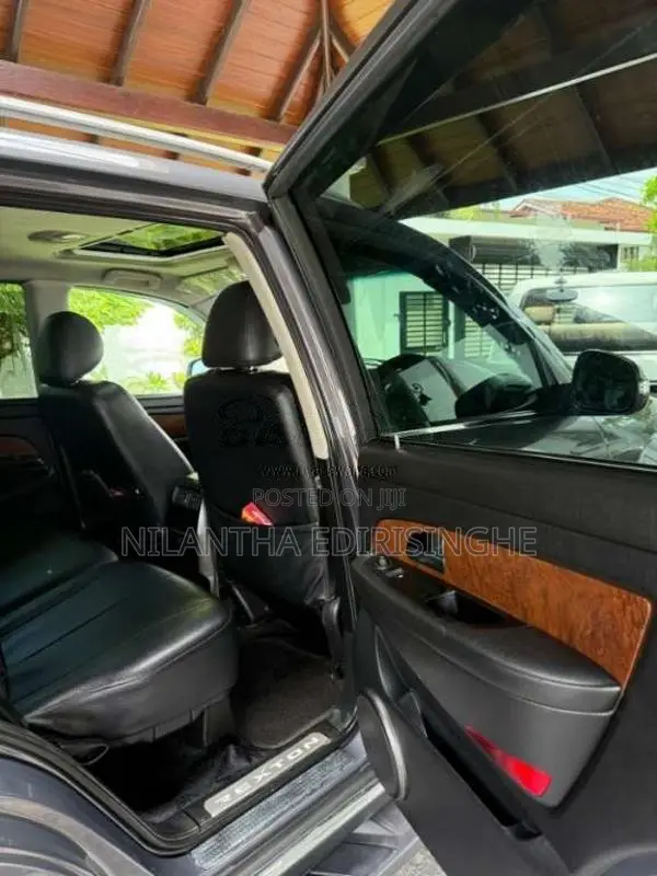 Micro Rexton 2016 SUV (Used)