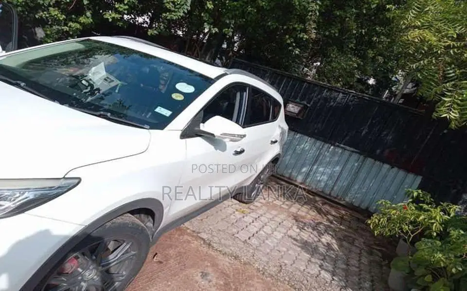 DFSK Glory 2021 SUV (Used)