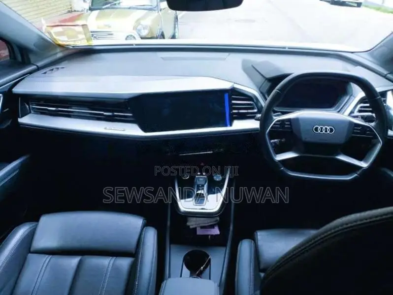 Audi Q4 2024 SUV (Used)