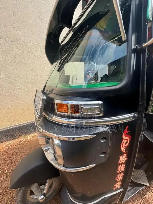 Bajaj Re 2016 Three Wheel (Used)