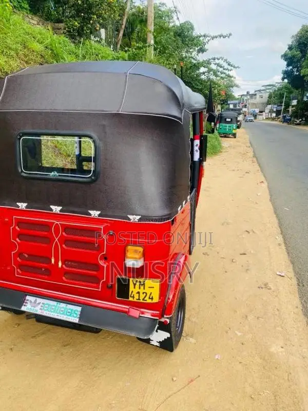 Bajaj Re 2011 Three Wheel (Used)