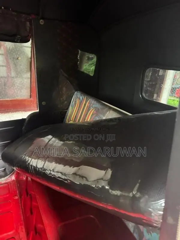 Bajaj Re 2013 Three Wheel (Used)