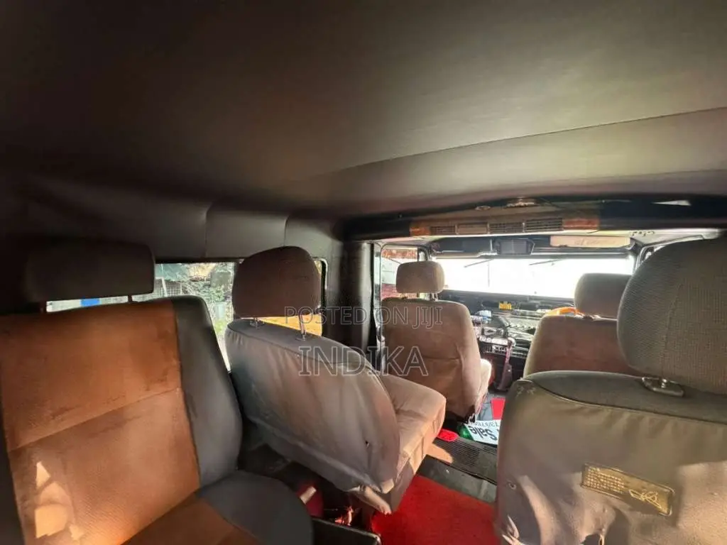 Mitsubishi 4DR5 1972 SUV (Used)