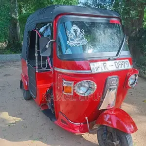 Bajaj RE 4 Stroke 2011 Three Wheel (Used)